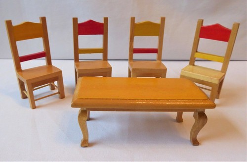 Dolls house table - house,